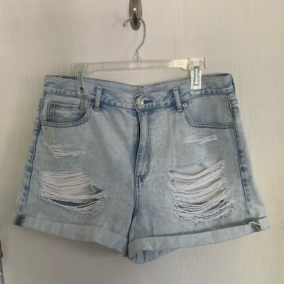American Eagle Outfitters Pants - American Eagle Mom Shorts